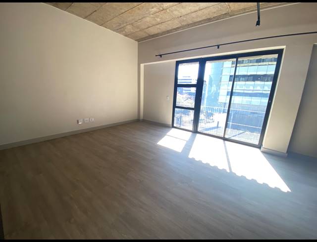 1 BEDROOM APARTMENT FOR SALE IN SANDOWN